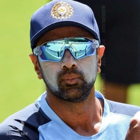 تصویر عینک JAWBREAKER BLACKBLU مدل 4 لنز 