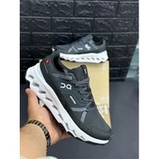 تصویر کتونی برند on runiing مدل cloud horizon مشکی با زیره سفید 