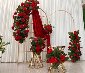 تصویر پنل گل مصنوعی قرمز طرح یلدا 