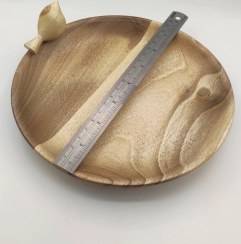 تصویر بشقاب چوبی پرنده دار 