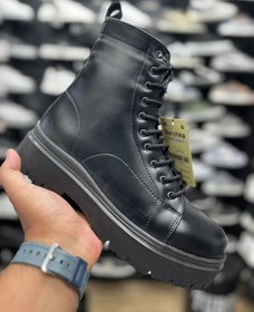 تصویر بوت برشکاbershka 