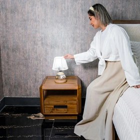 تصویر پاتختی چوبی شیوا 