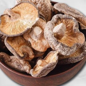 تصویر قارچ خشک شیتاکه 1000 گرمی 