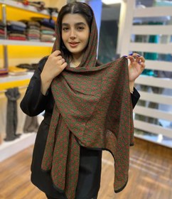 تصویر شال طرح دار 