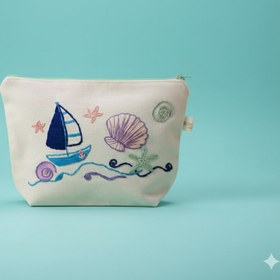 تصویر کیف آرایش صدف 