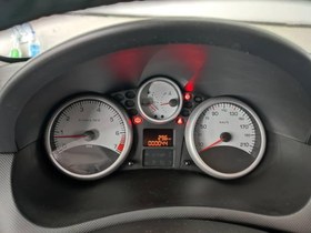 تصویر پژو 207 مدل 1404 ا دنده ای سقف شیشه ای - TU5P دنده ای سقف شیشه ای - TU5P