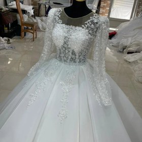 تصویر لباس عروس حریر سه کلوش با تزیینات دانتل ترک Bride dress