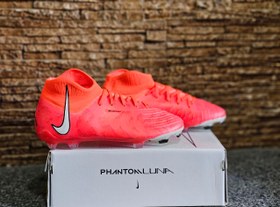 تصویر کفش فوتبال نایک فانتوم لونا Nike Phantom Luna 