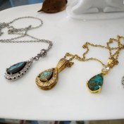 تصویر گردن‌بند استیل رنگ ثابت با نگین فیروزه نیشابور 