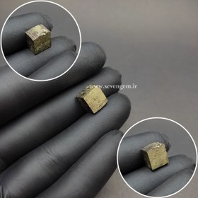 تصویر تک بلور پیریت کوبیک (کدA390) 
