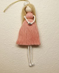 تصویر عروسک مکرومه مدل رزصورتی 