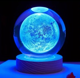 تصویر چراغ خواب سه بعدی گوی کریستالی مدل کره ماه 