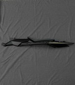 تصویر فلاپ گیتاری بزرگ اس وای ام لاکی ۱۸۵ مشکی شال طلا ABS سمت چپ 