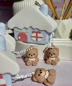 تصویر کاور ایرپاد سیلیکونی خونه با آویز خرسی 