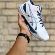 تصویر کتونی والیبال اسکیس مسترکوالیتی سفید سرمه‌ای آبی Asics Volleyball Sport Shoes – White Navy Blue Master Quality