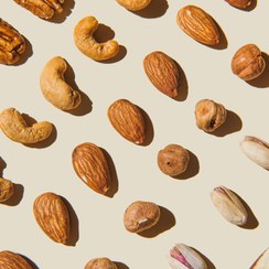 تصویر آجیل 4 مغز زعفرانی شور Nuts