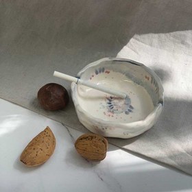 تصویر زيرسيگارى اوشنا 