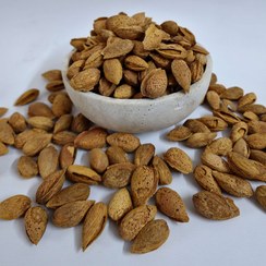 تصویر بادام پوست کاغذی خام 