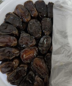 تصویر خرمای 3 کیلویی کبکاب 