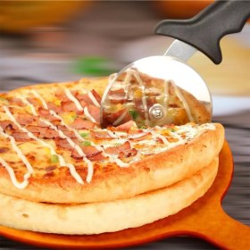 تصویر کاتر پیتزا غلتکی 