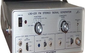 تصویر سیگنال ژنراتور مدل LSG-231 