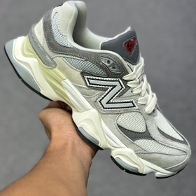 تصویر کتونی نیوبالانس 9060 طوسی سفید New Balance 9060 