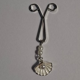 تصویر گیره روسری آویز صدفی 