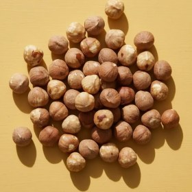 تصویر مغز فندق خام 