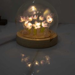 تصویر چراغ خواب گوی لاله شیشه ای با پایه چوبی 