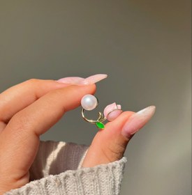 تصویر گوشواره لاله بنفش 