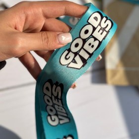 تصویر بند Good Vibes 
