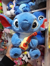 تصویر استیج گیتار زن aaaa