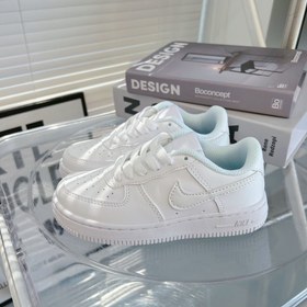 تصویر کتونی بچه گانه نایک ایرفورس ۱ تمام سفید Nike Air Force 1 