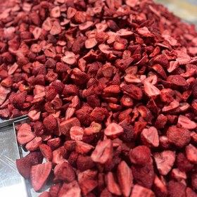 تصویر توت فرنگی خشک پفکی 