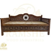 تصویر تخت سنتی ۲ در ۱ چوب چنار 