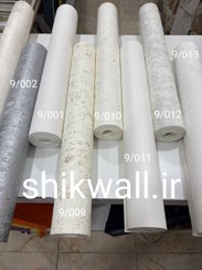 تصویر کاغذ دیواری پتینه ساده قابل شستشو رنگ سفید و شیری و کرم و طوسی روشن 