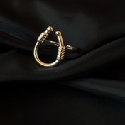 تصویر انگشتر نعل اسب 