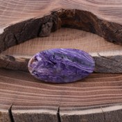 تصویر نگین بیضی چاروئیت طلایی 