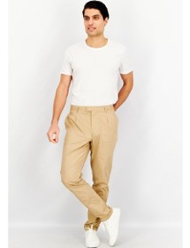 تصویر شلوار کتان مردانه با فیت هویج و چین‌دار، رنگ خاکی برند selected Men Carrot Fit Solid Pleated Chino Pants, Khaki