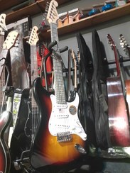 تصویر گیتار الکتریک Fender strat Fender electric guitar stratcaster