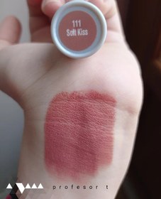 تصویر رژلب بیولیس مدل Kiss it رنگ Soft Kiss 111 Beaulis Kiss it Lipstick - 111 Soft Kiss