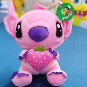 تصویر عروسک استیج توت فرنگی بدست 