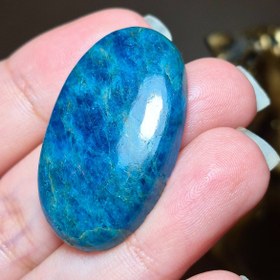 تصویر نگین سنگ آپاتیت معدنی کد k1082 