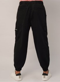 تصویر شلوار جگر مردانه با دکمه و چندین جیب در رنگ مشکی خالص برند jack & jones Men’s Button Secured Multi Pockets Jogger Pant in Pure Black