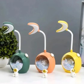 تصویر چراغ مطالعه فانتزی فضانورد و ماه رومیزی مدل Moon Alarm Desk Lamp RGB 