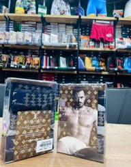 تصویر پک شورت مردانه باکسر برند لویی ویتون Pack of men's underwear. boxer model. LOUIS VUITTON brand