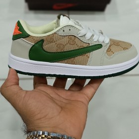 تصویر کتونی بچه گانه نایک ایر جردن ۱ بدون ساق تراویس اسکات گوچی سبز Nike air jordan 1 low Travis Scott 