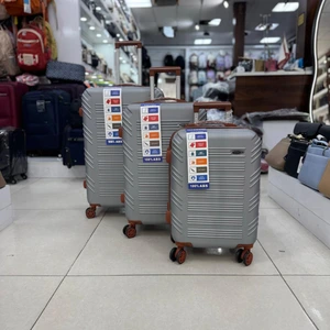 تصویر فروشگاه کیف شیوا