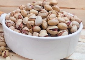 تصویر پسته فندقی خندان 