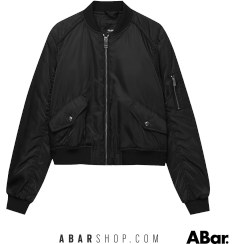 تصویر ژاکت زنانه برند پل اند بیر رنگ مشکی مدل PULL&BEAR Basic bomber jacket 